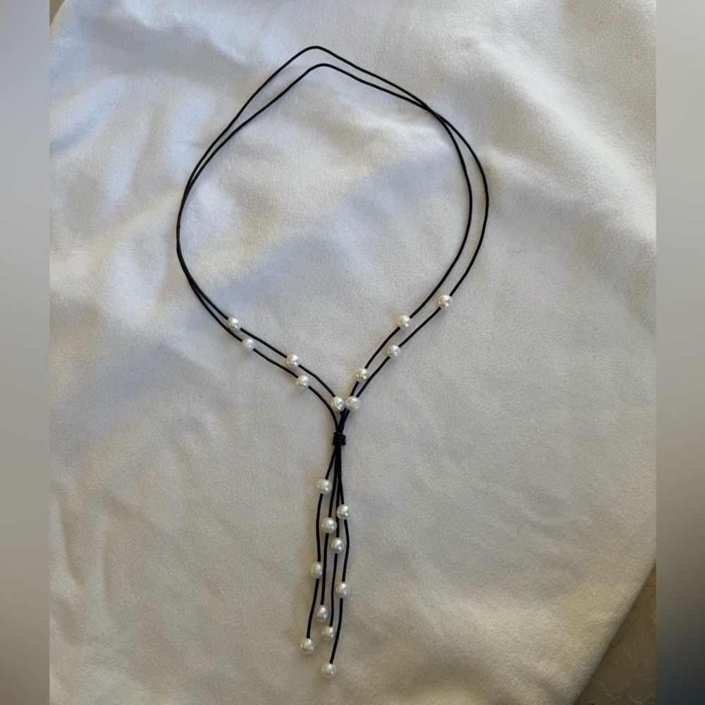 Faux pearl lariat necklace